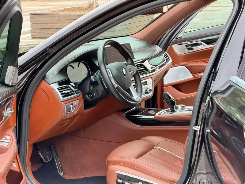 BMW 7 Series 2018 740Li xDrive Premium Class M Sports suit interior photo 7