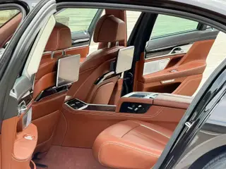 BMW 7 Series 2018 740Li xDrive Premium Class M Sports suit interior photo 8
