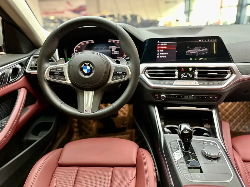 BMW 4 Series 2023 425i M Ensemble de sport intérieur photo 7