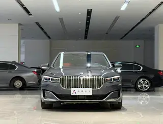 BMW 7 Series 2019 750Li xDrive V8 Роскошный набор экстерьер фото 2