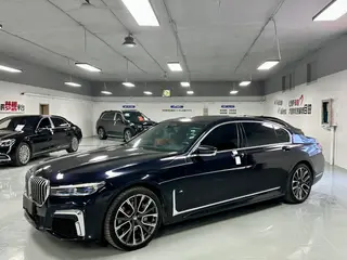 BMW 7 Series 2019 740Li xDrive Type administratif Ensemble de luxe extérieur photo 1