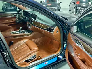 BMW 7 Series 2019 740Li xDrive Type administratif Ensemble de luxe extérieur photo 4