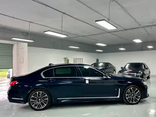 BMW 7 Series 2019 740Li xDrive Type administratif Ensemble de luxe intérieur photo 13