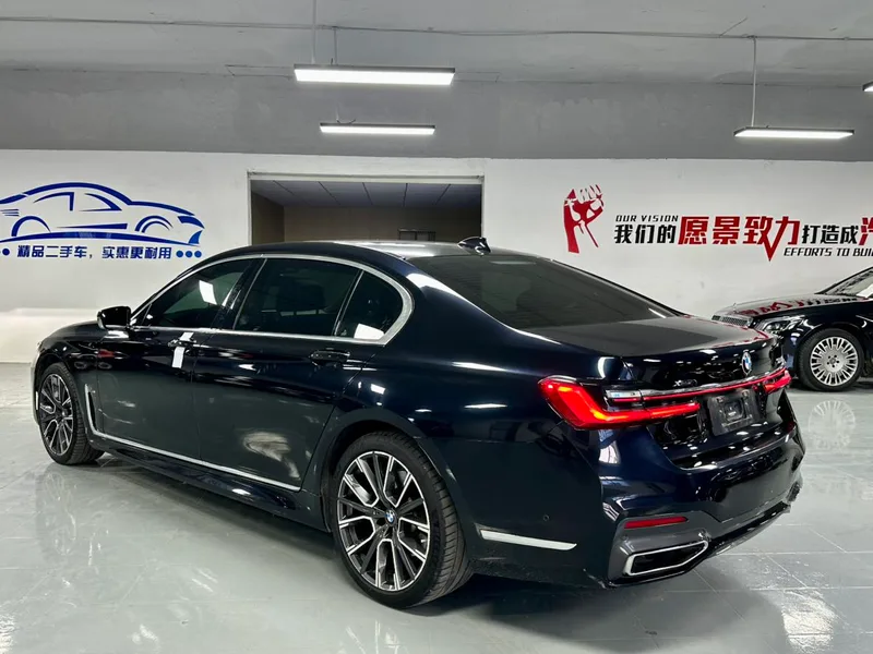 BMW 7 Series 2019 740Li xDrive Type administratif Ensemble de luxe intérieur photo 17