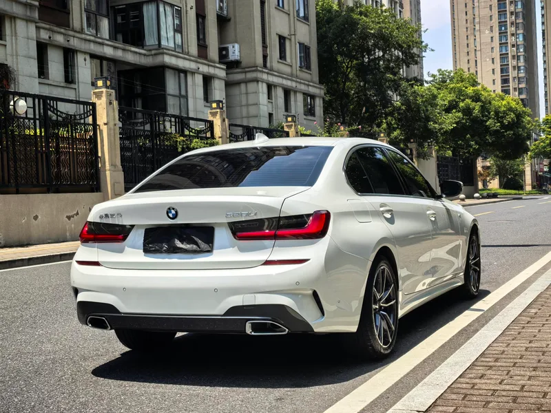 BMW 3 Series 2021 Restyling 325Li M Sports suit exterior photo 4