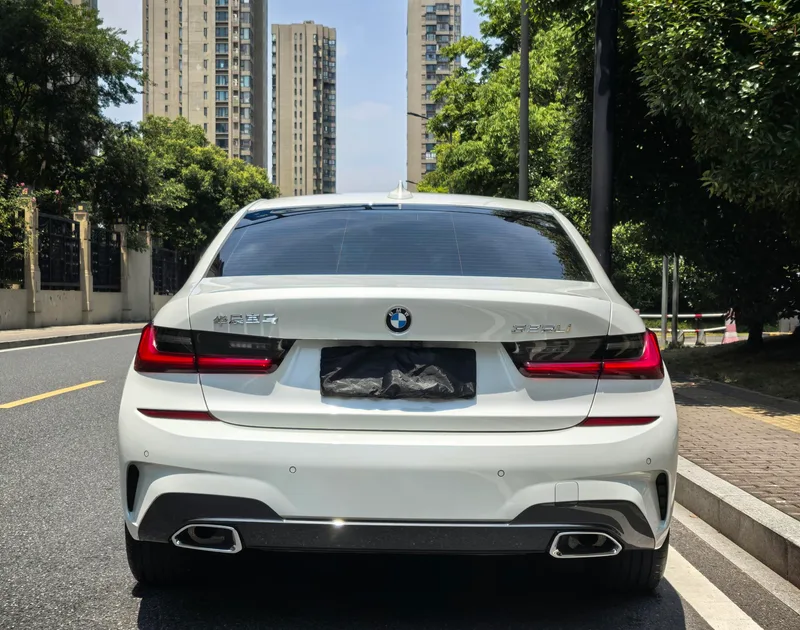 BMW 3 Series 2021 Restyling 325Li M Sports suit exterior photo 6