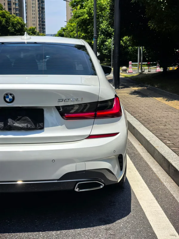 BMW 3 Series 2021 Restyling 325Li M Sports suit interior photo 12