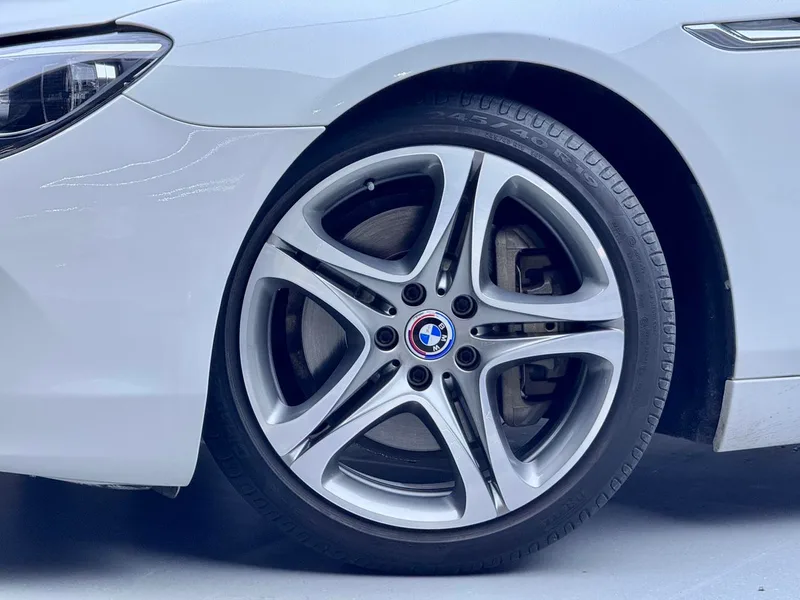 BMW 6 Series 2013 Restyling 640i Gran Coupe exterior photo 2