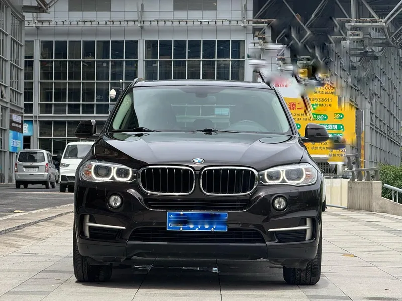 BMW X5 2015 xDrive28i exterior photo 4
