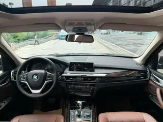 BMW X5 2015 xDrive28i interior photo 17