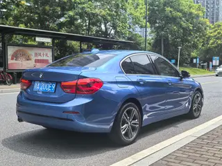 BMW 1 Series 2018 118i Sporty exterior photo 4