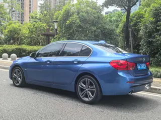 BMW 1 Series 2018 118i Sporty exterior photo 6