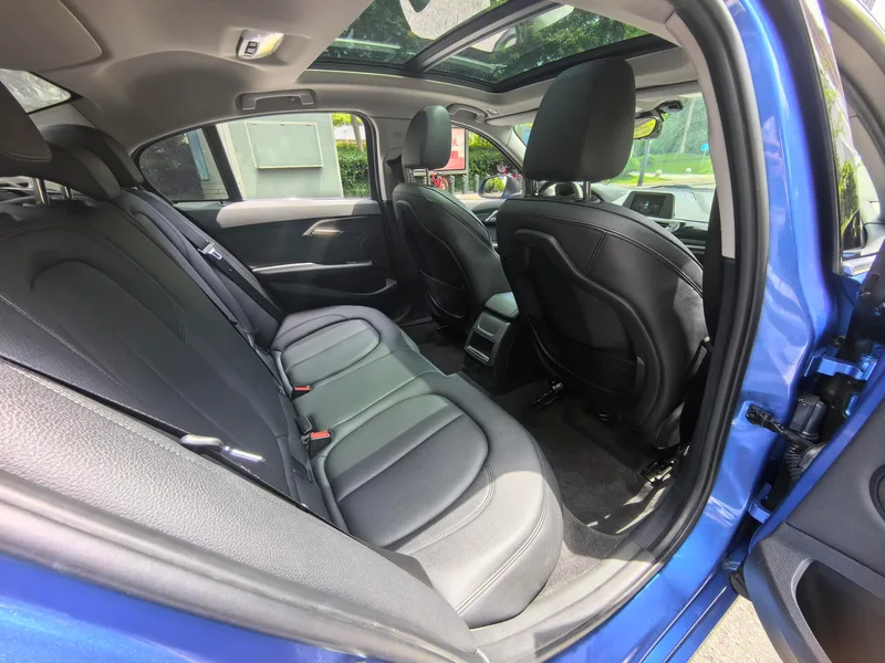 BMW 1 Series 2018 118i Sporty interior photo 13