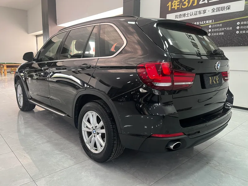 BMW X5 2014 xDrive35i Elegant style interior photo 11