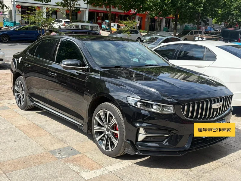 Geely Preface 2025 2.0T Oriental Yao full moon version exterior photo 3