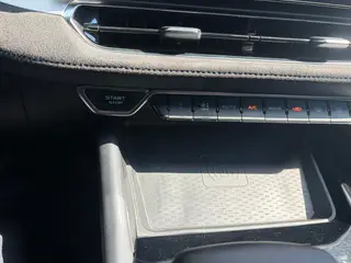 Geely Preface 2025 2.0T Oriental Yao full moon version interior photo 15