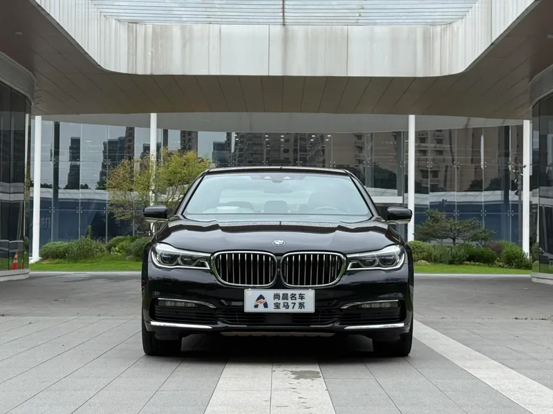 BMW 7 Series 2016 750Li xDrive Version à cinq places extérieur photo 2