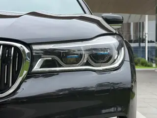 BMW 7 Series 2016 750Li xDrive Version à cinq places extérieur photo 4