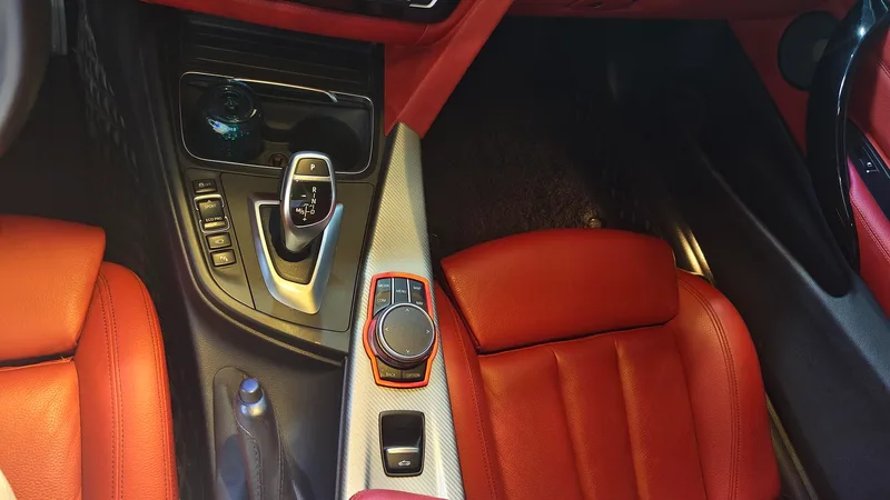 BMW 4 Series 2019 425i Convertible M Sports suit exterior photo 7