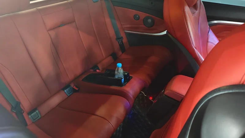 BMW 4 Series 2019 425i Convertible M Sports suit interior photo 14