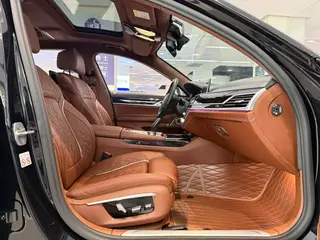 BMW 7 Series 2019 Restyling 740Li xDrive Administrative Luxury Set exterior photo 8