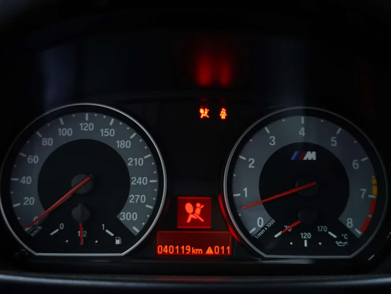 BMW 1 Series M 2011 1M Coupe interior photo 11