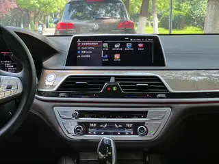 BMW 7 Series 2019 Restyling 740Li Leading Type Luxury Set interior photo 18