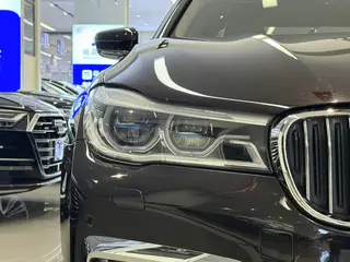 BMW 7 Series 2018 740Li xDrive Premium Class M Sports suit exterior photo 4