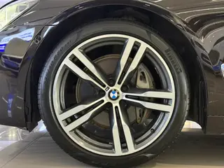 BMW 7 Series 2018 740Li xDrive Premium Class M Sports suit interior photo 19