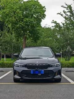 BMW 3 Series 2023 325Li M Sports suit exterior photo 3