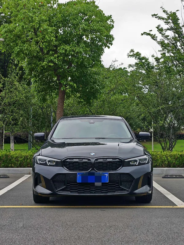 BMW 3 Series 2023 325Li M Sports suit exterior photo 3