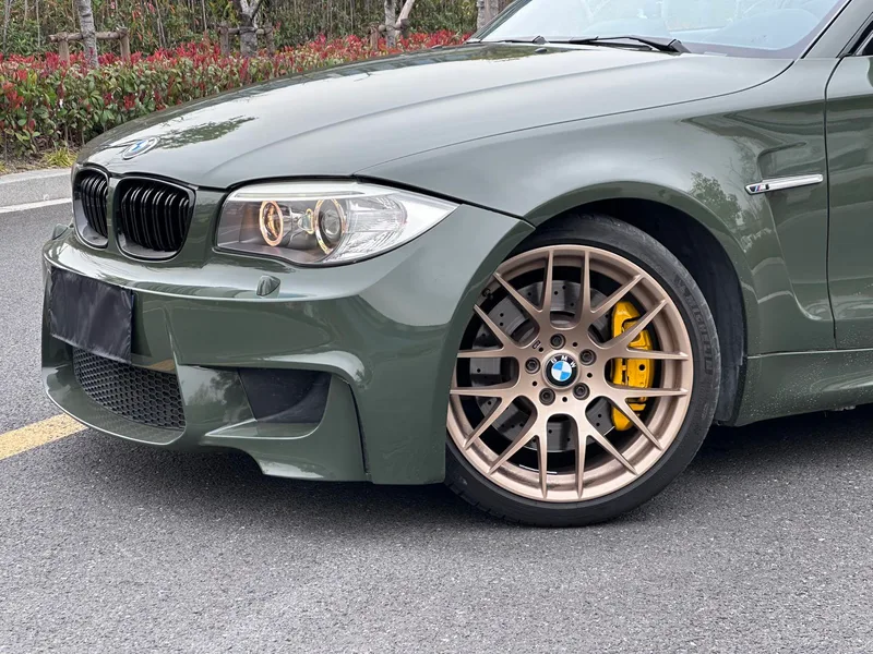 BMW 1 Series M 2011 1M Coupe exterior photo 4