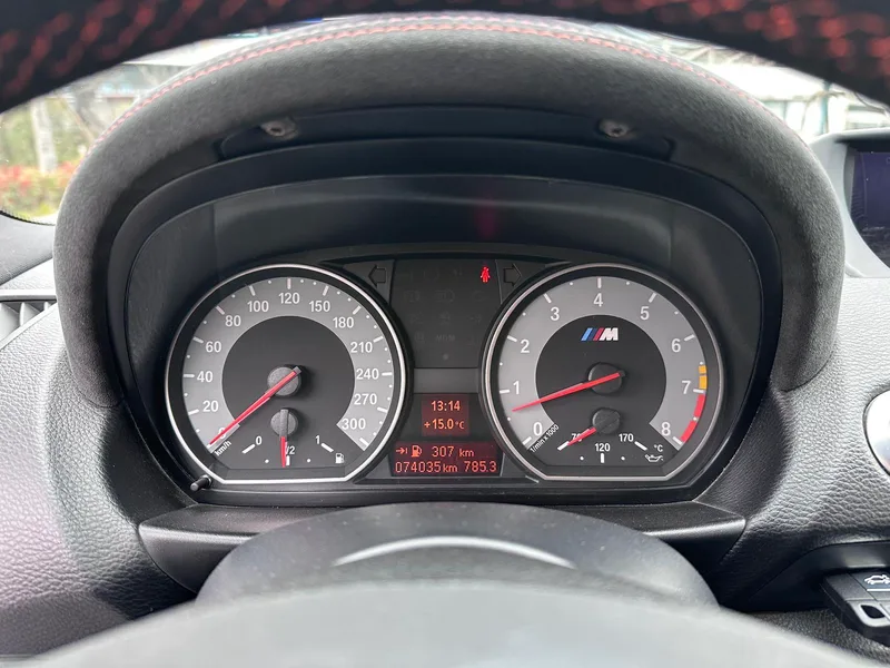 BMW 1 Series M 2011 1M Coupe interior photo 19
