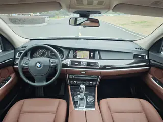 BMW 5 Series GT 2015 528i Leading Type exterior photo 7