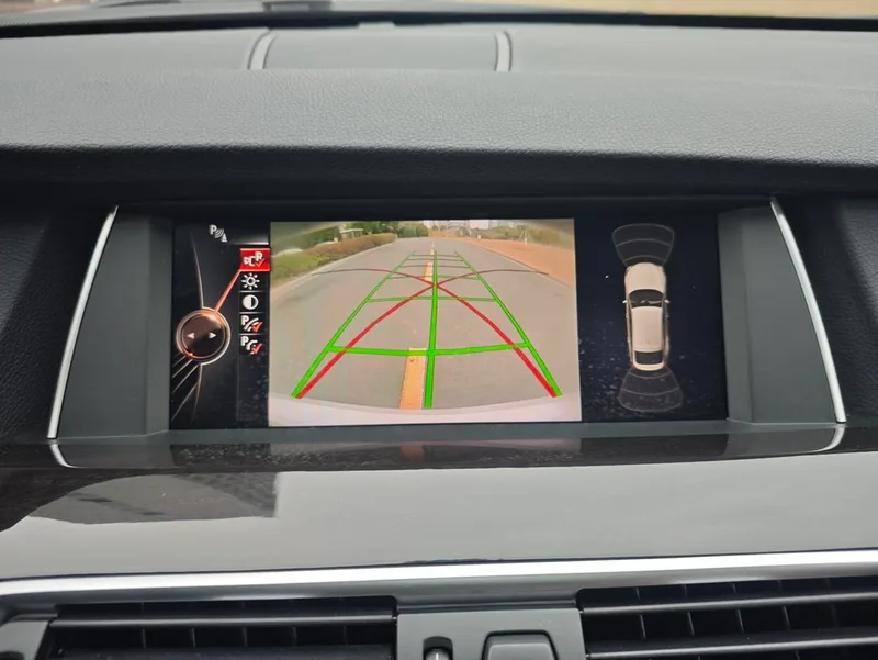 BMW 5 Series GT 2015 528i Leading Type interior photo 15