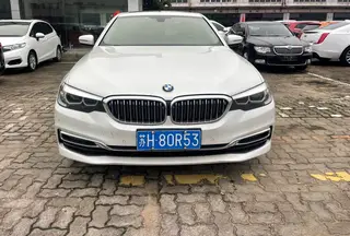 BMW 5 Series 2019 525Li Luxury Set exterior photo 2