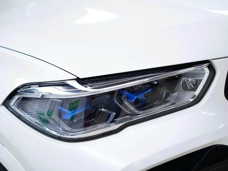 BMW X6 M 2021 X6 M interior foto 17