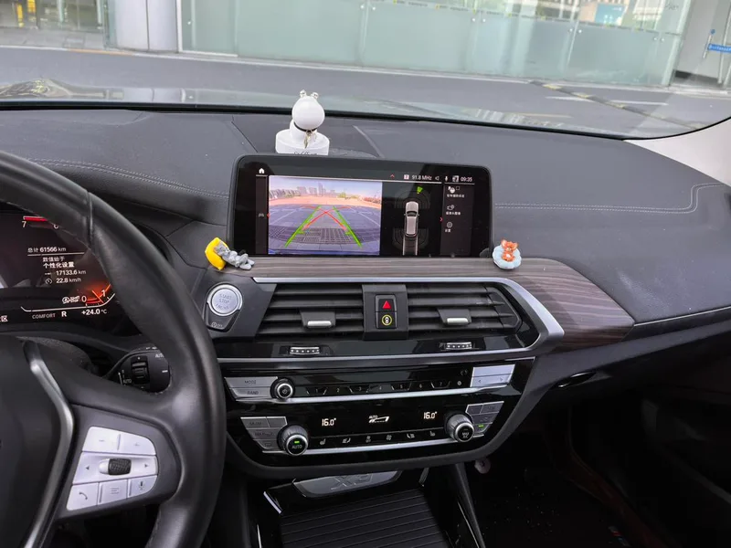 BMW X3 2020 xDrive28i Luxury Set interior photo 11