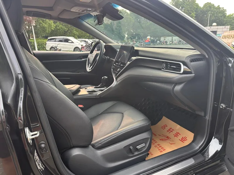 Toyota Camry 2021 2.5G Version de luxe intérieur photo 6