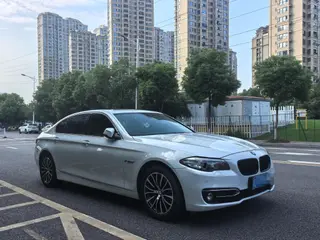 BMW 5 Series 2014 525Li Luxury Design Set exterior photo 3