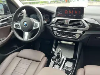 BMW X3 2021 xDrive25i M Sports suit interior photo 11