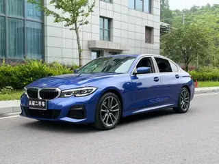 BMW 3 Series 2020 320Li M Sports suit