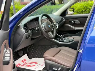 BMW 3 Series 2020 320Li M Sports suit interior photo 7