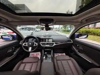 BMW 3 Series 2020 320Li M Sports suit interior photo 9