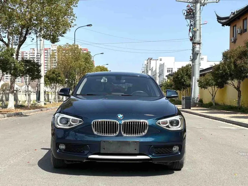 BMW 1 Series (Imported) 2013 Restyling 116i Leading Type exterior photo 2