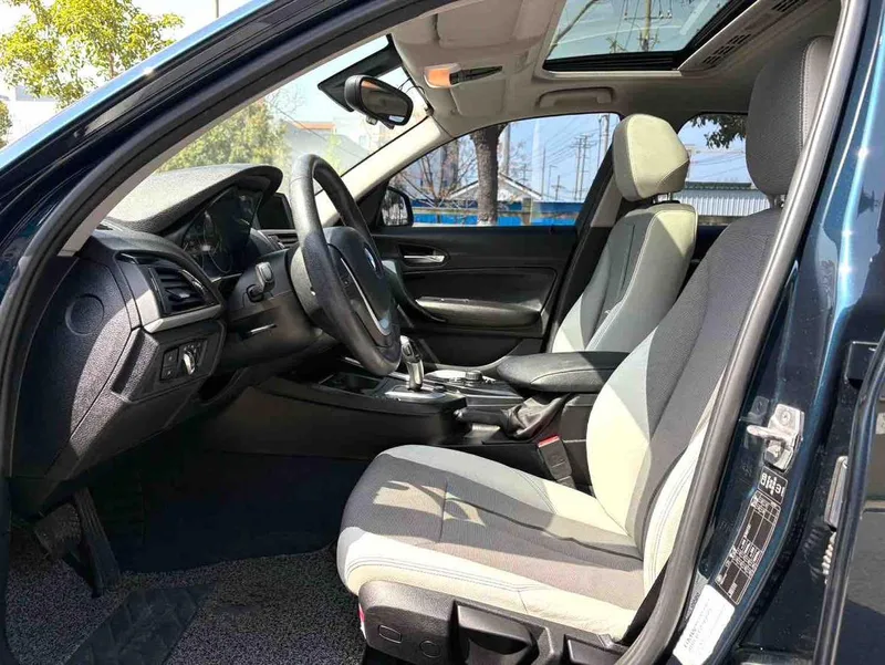 BMW 1 Series (Imported) 2013 Restyling 116i Leading Type exterior photo 4