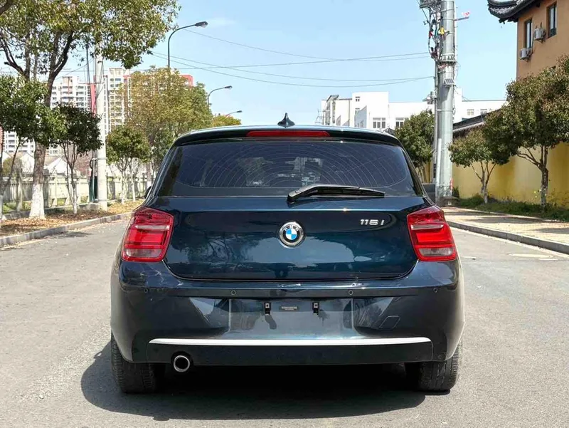 BMW 1 Series (Imported) 2013 Restyling 116i Leading Type interior photo 8
