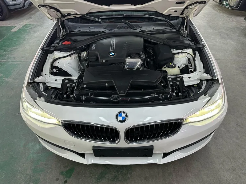 BMW 3 Series GT 2014 320i Líder interior foto 19