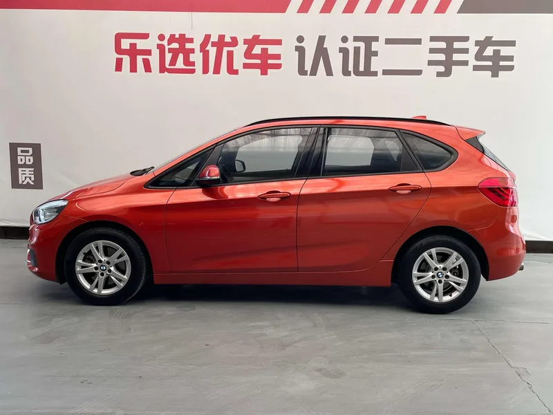 BMW 2 Series Touring 2016 218i Leading Type exterior photo 3