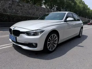 BMW 3 Series 2019 320Li Estilo de moda exterior foto 1